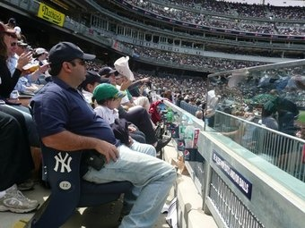 Illustration for article titled Why Your Stadium Sucks: Yankee Stadium